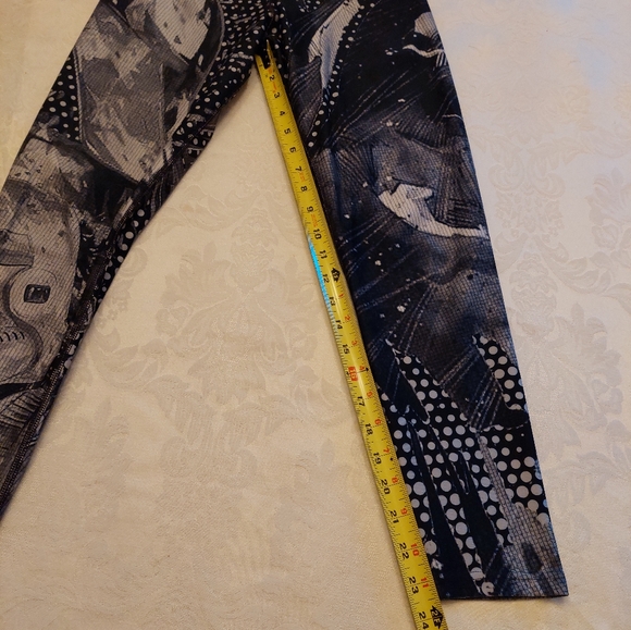 OW Fit high waisted black and gray geometric print Starwars theme legging. S - Picture 9 of 9